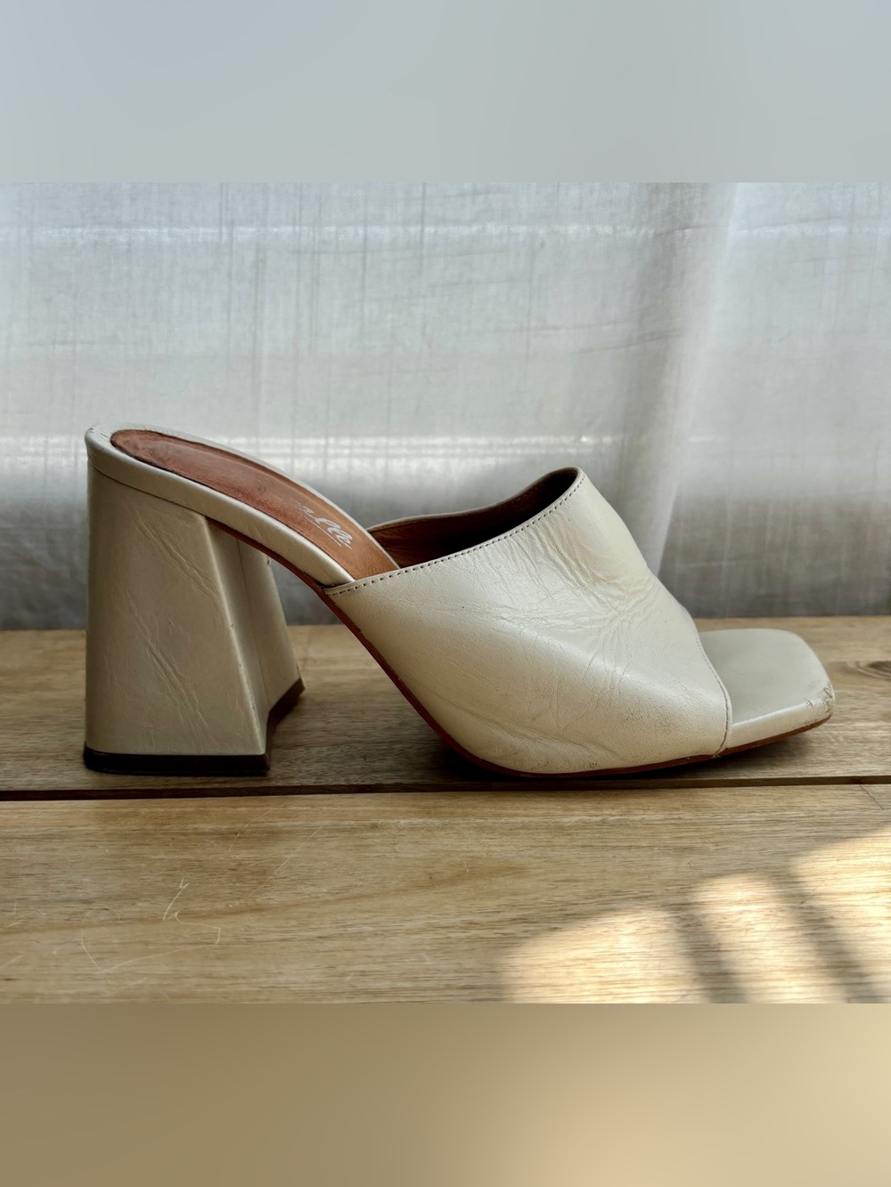 L'INTERVALLE Leather Cream Open-Toe Block Heel Mule Made in Spain